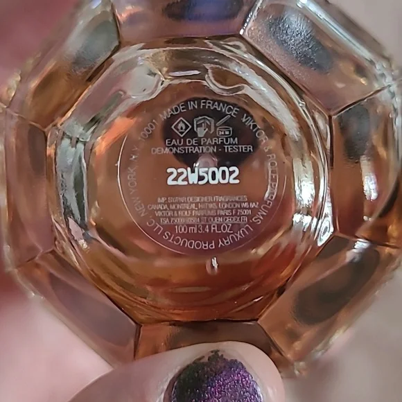 Viktor & Rolf Flowerbomb 100ml - Picture 2 of 4